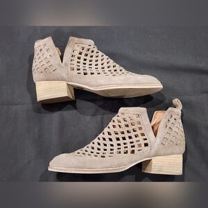 JEFFREY CAMPBELL | Taggart Suede Cut Out Booties | Taupe | Size 7